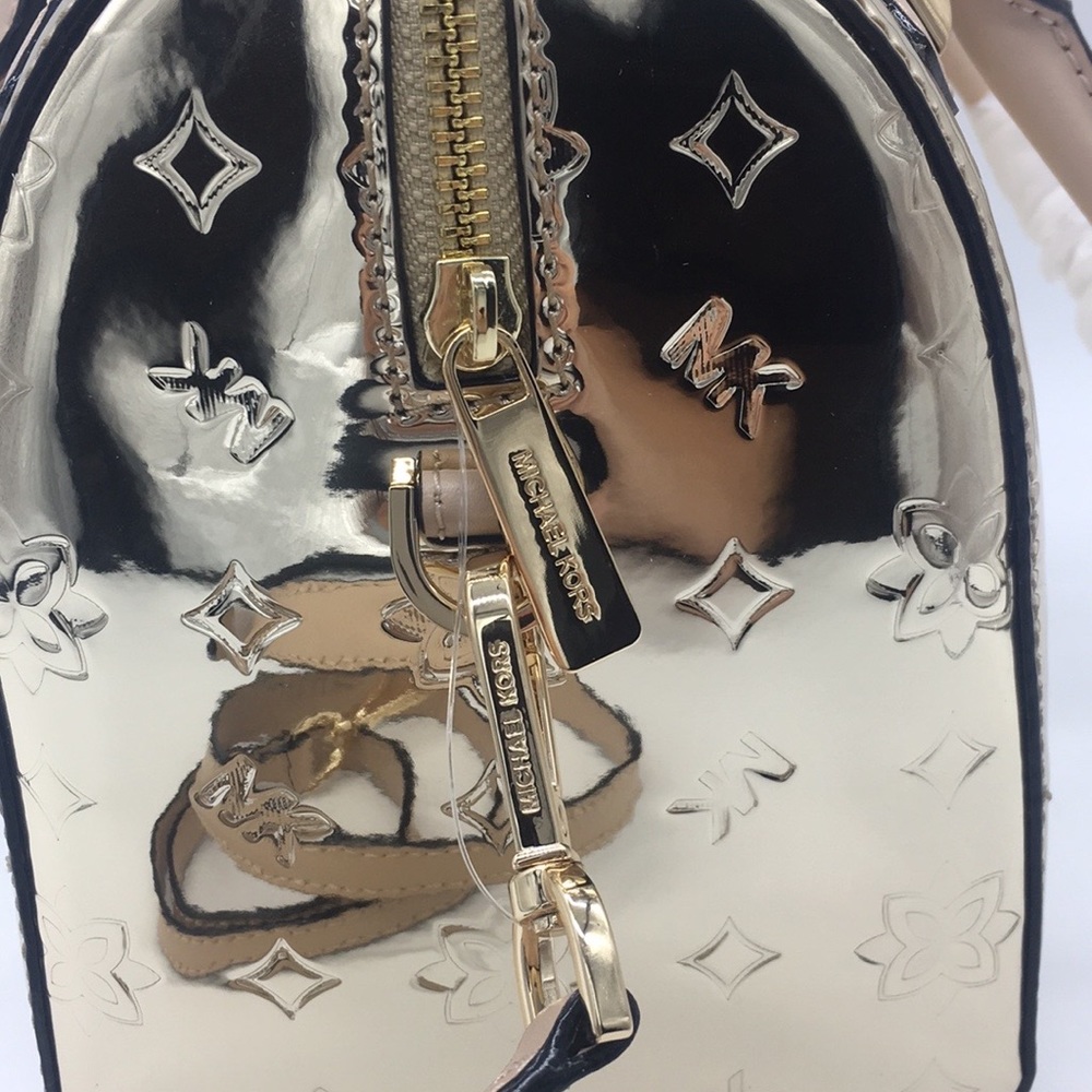 MICHAEL KORS KARA LG DUFFLE SATCHEL PALE GOLD - Picture 12 of 16